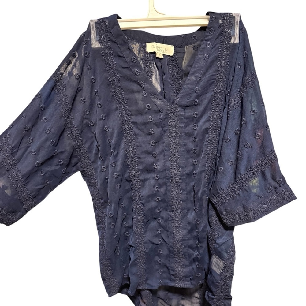 Olive & Oak Navy Blue Sheer Lace Blouse V Neck Shirt Top Size Small - Picture 2 of 5